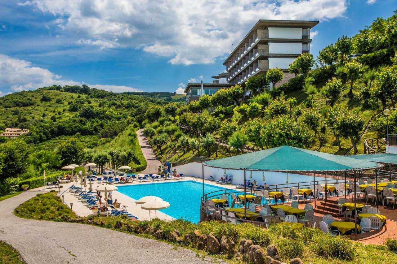 Albergo Capo Est Gabicce Mare Exteriér fotografie