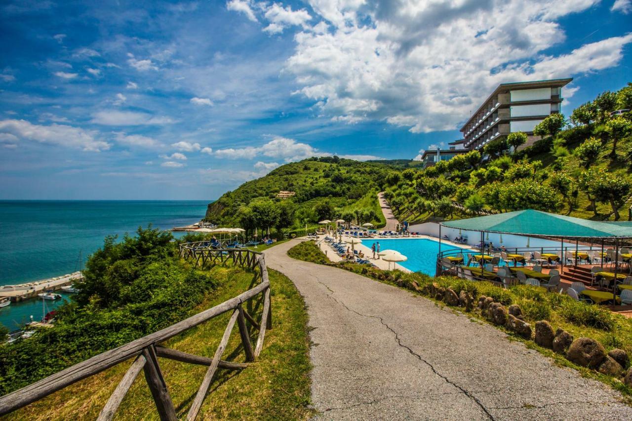 Albergo Capo Est Gabicce Mare Exteriér fotografie